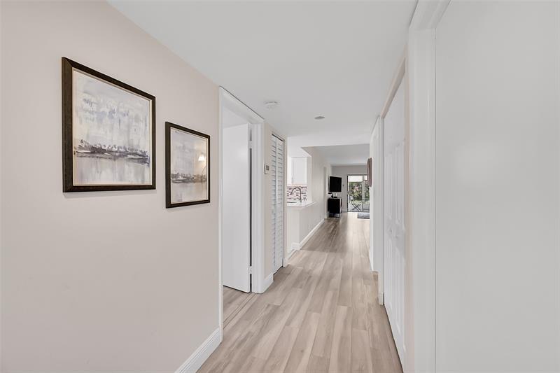 Image 10 of 61 For 15450 Pembridge Avenue  178