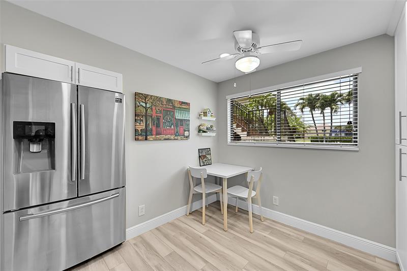 Image 12 of 61 For 15450 Pembridge Avenue  178