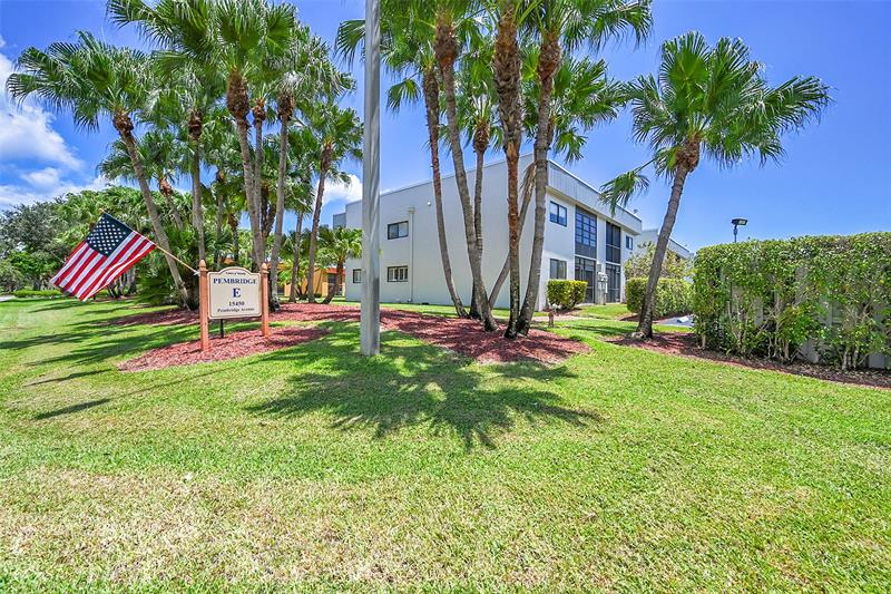 Image 9 of 61 For 15450 Pembridge Avenue  178