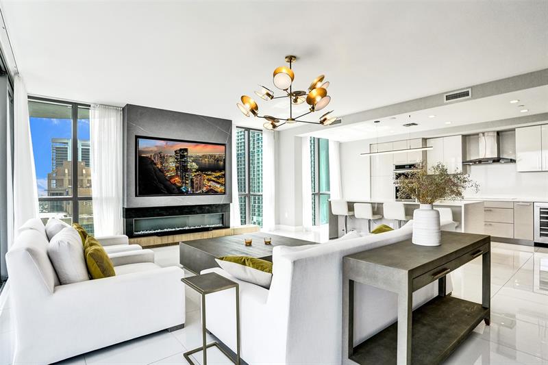 Image 13 of 40 For 100 Las Olas Blvd  2701