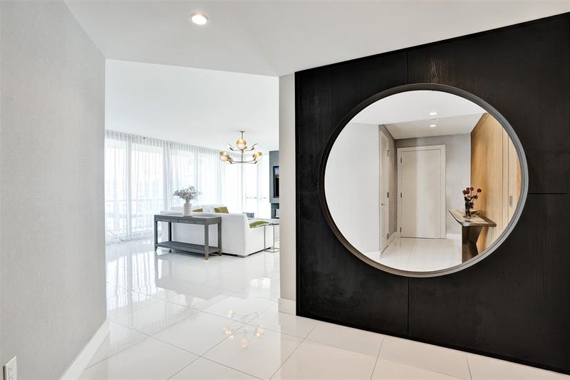 Image 3 of 40 For 100 Las Olas Blvd  2701