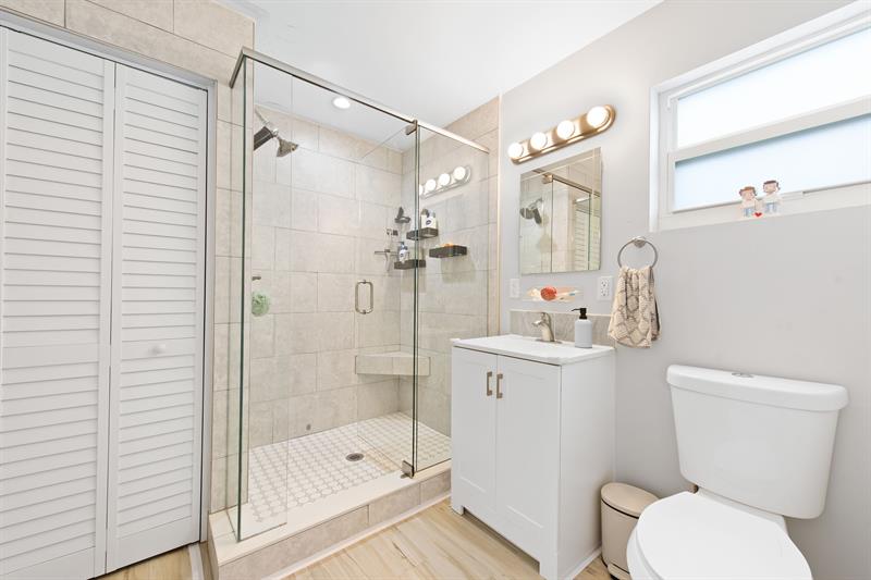Image 11 of 14 For 230 12 Ave  