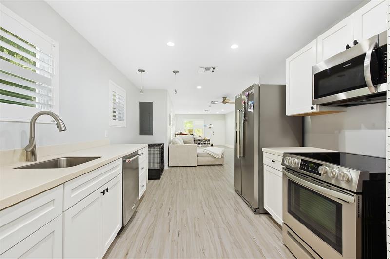 Image 12 of 14 For 230 12 Ave  