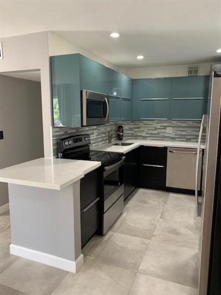 Details for 124 19 Ct  204b, Wilton Manors, FL 33305