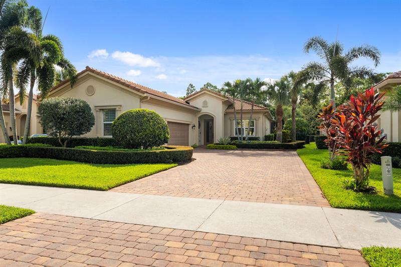Details for 8313 Marin Dr, Stuart, FL 34997