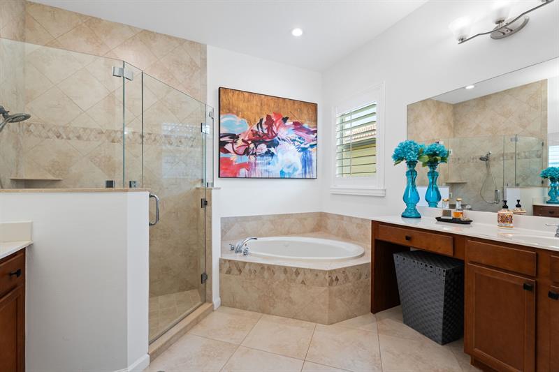Image 21 of 39 For 8313 Marin Dr