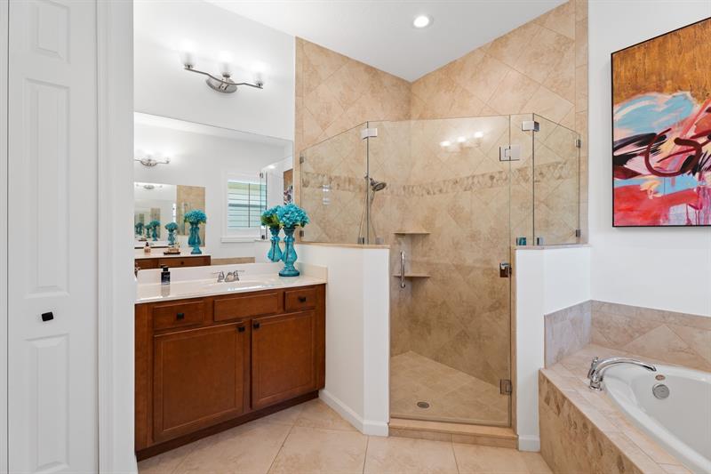 Image 22 of 39 For 8313 Marin Dr