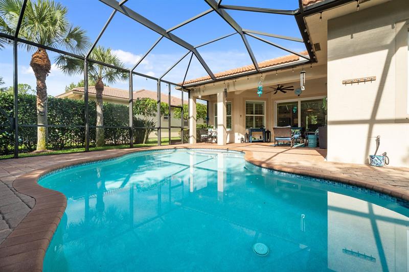Image 34 of 39 For 8313 Marin Dr