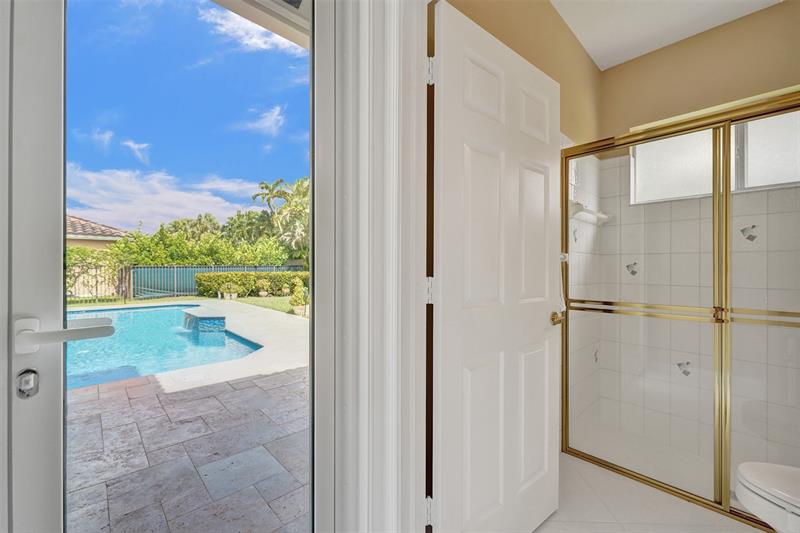 Image 19 of 39 For 287 Landings Blvd