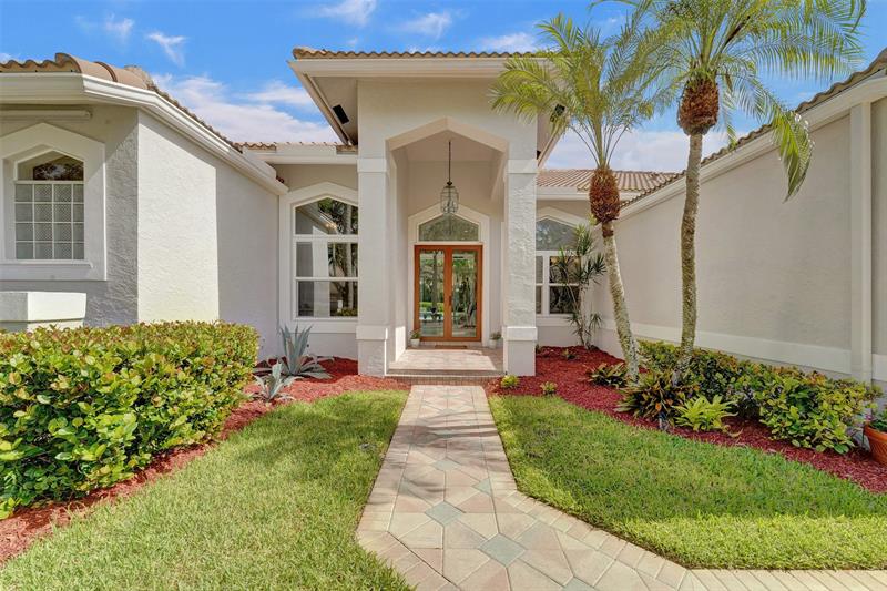 Image 3 of 39 For 287 Landings Blvd
