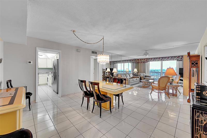 Image 24 of 52 For 801 Ocean Dr  806