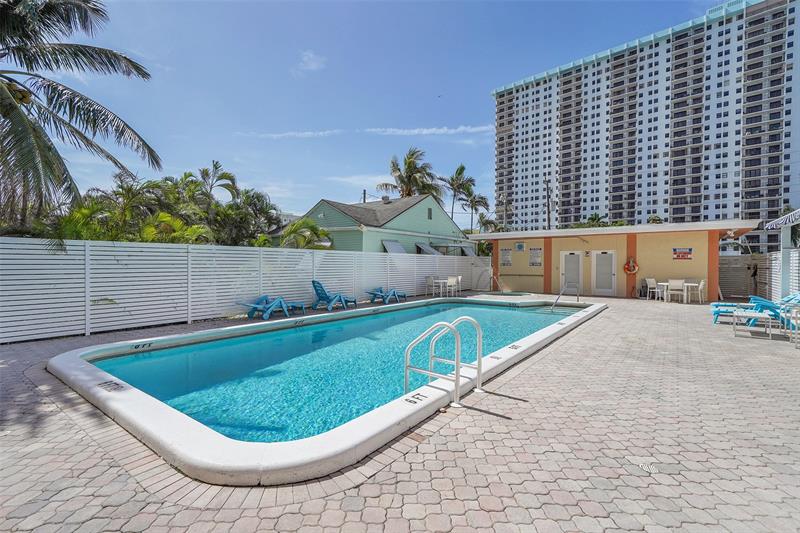 Image 43 of 52 For 801 Ocean Dr  806