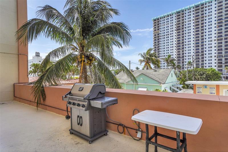 Image 45 of 52 For 801 Ocean Dr  806