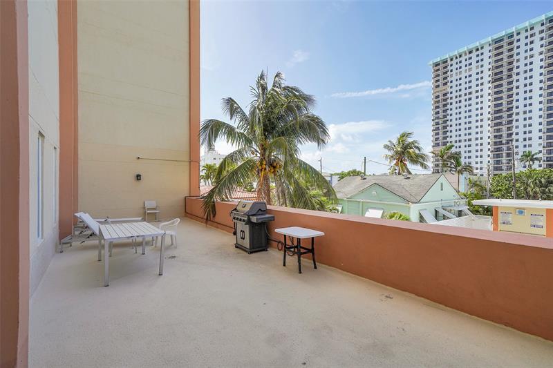 Image 46 of 52 For 801 Ocean Dr  806