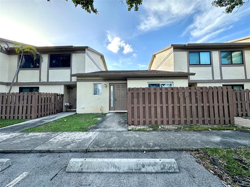Details for 10875 29th Mnr, Sunrise, FL 33322
