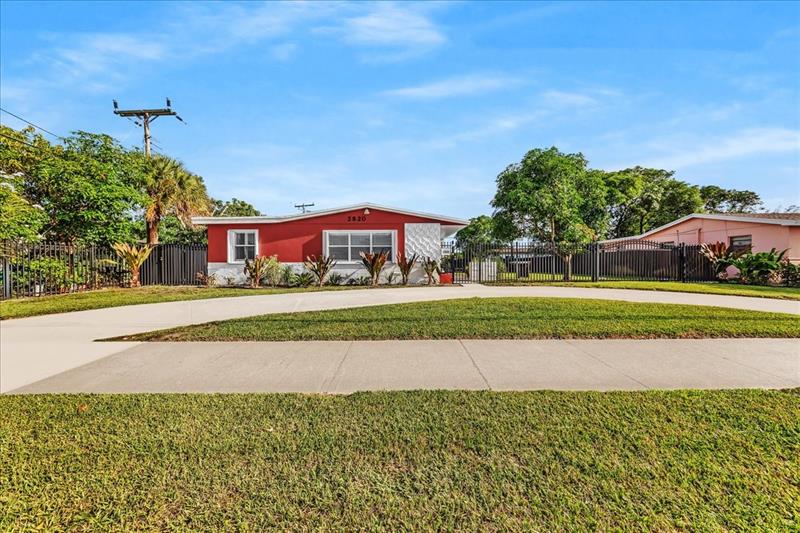 Details for 2820 207 St  , Miami Gardens, FL 33056