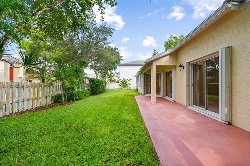 Image 20 of 24 For 9953 9th Ct  