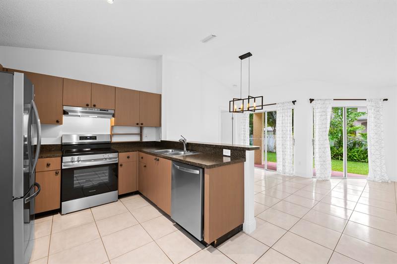 Image 9 of 24 For 9953 9th Ct  