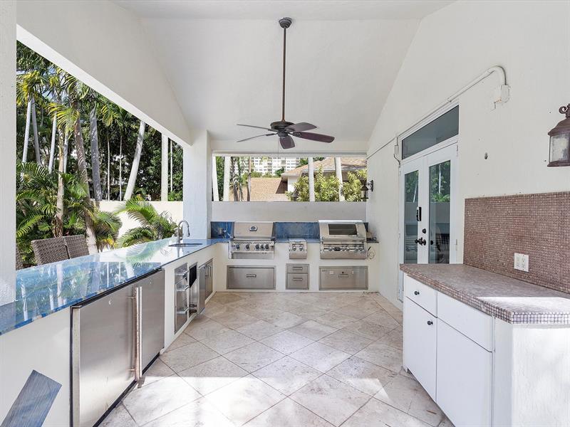 Image 4 of 44 For 411 Poinciana