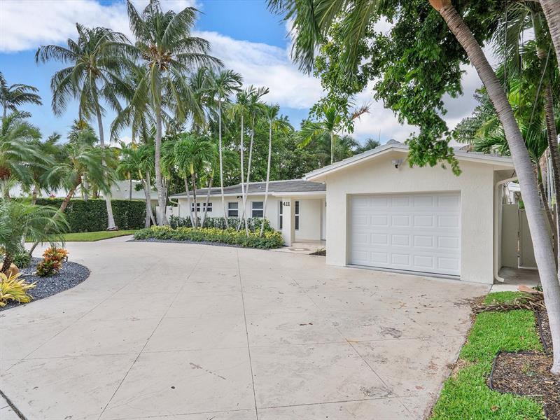 Image 43 of 44 For 411 Poinciana