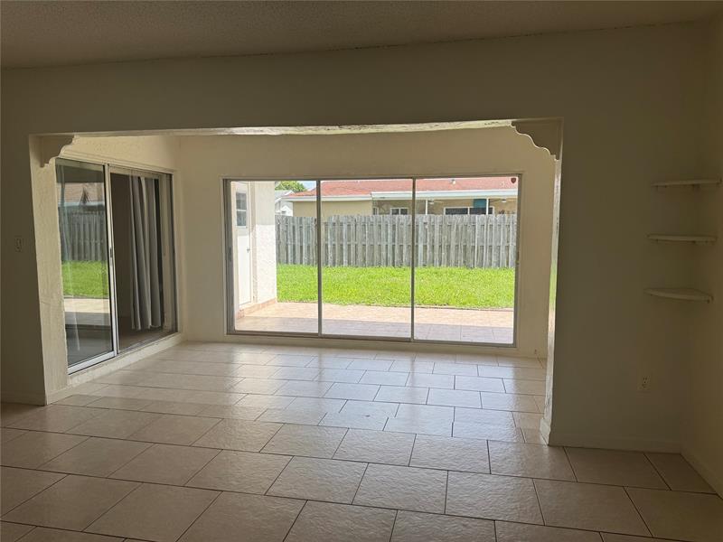 Image 21 of 29 For 9651 Sunset Strip