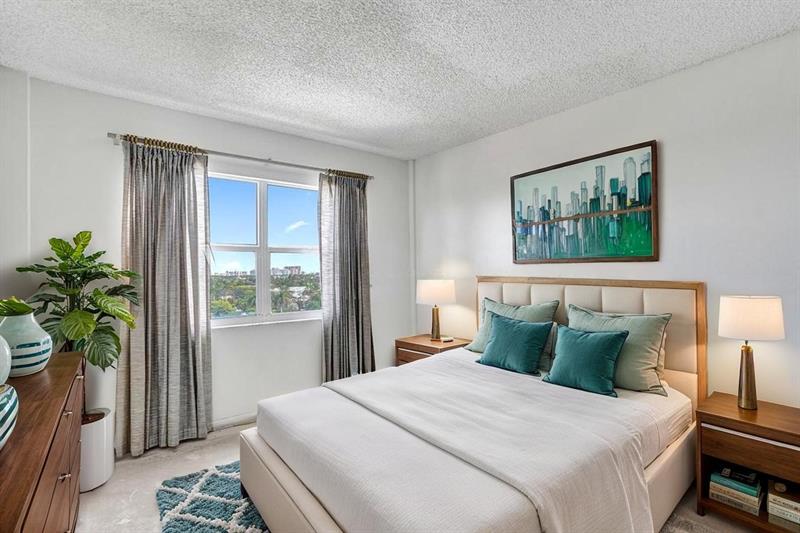 Image 11 of 12 For 2555 11th St  804