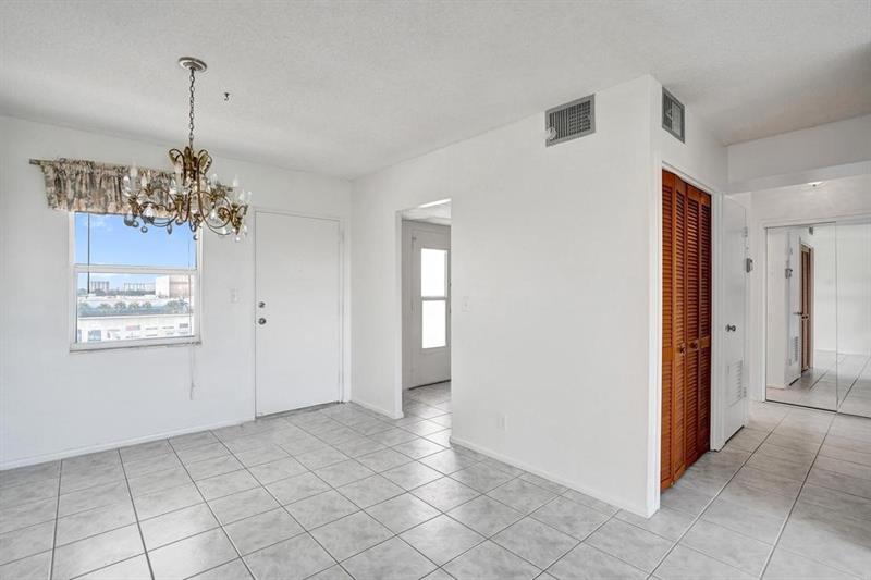 Image 5 of 12 For 2555 11th St  804