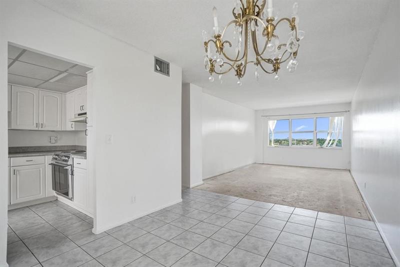 Image 7 of 12 For 2555 11th St  804