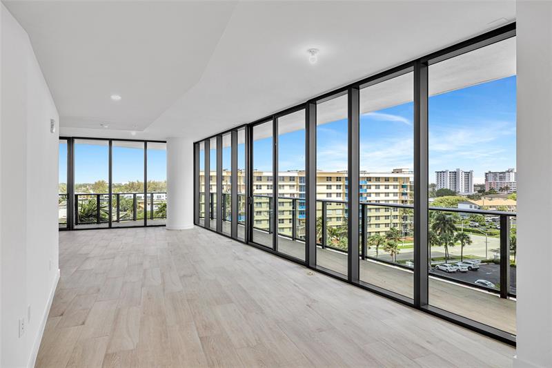 Image 30 of 59 For 900 Ocean Blvd  606