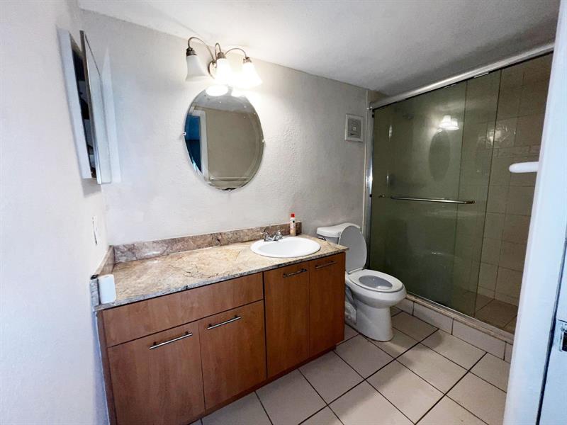 Image 7 of 30 For 3141 47th Ter  221