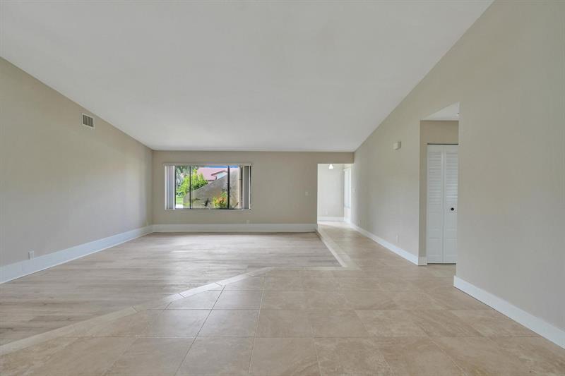 Image 10 of 36 For 7680 23rd St