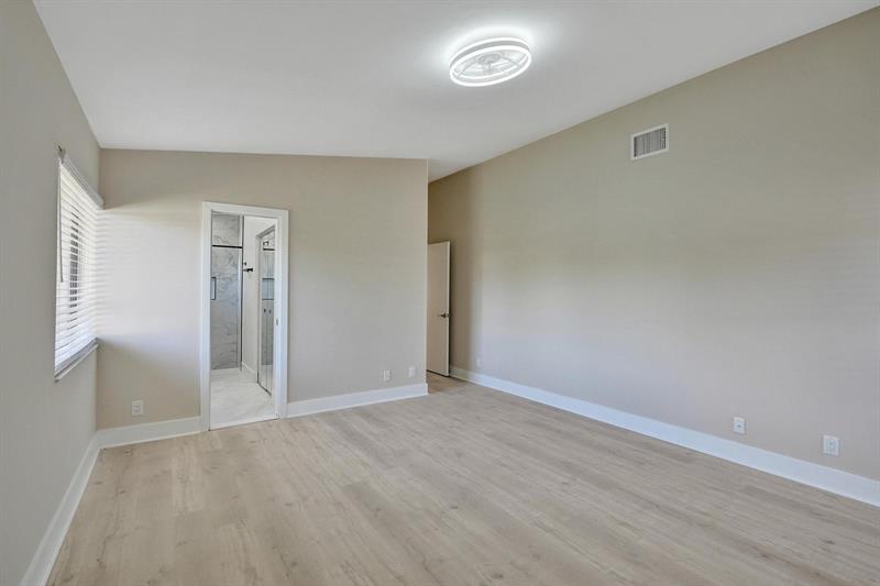 Image 17 of 36 For 7680 23rd St
