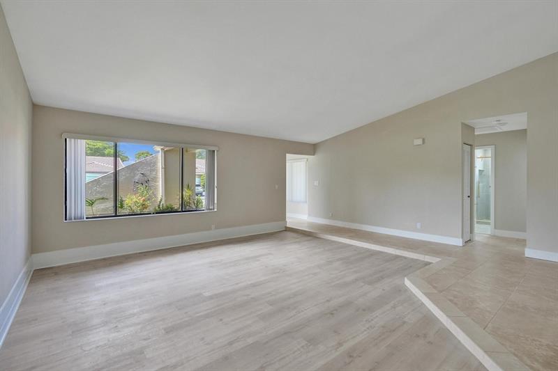 Image 9 of 36 For 7680 23rd St