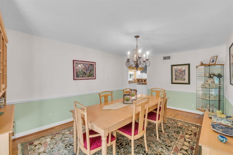 Image 16 of 48 For 11141 26th Dr