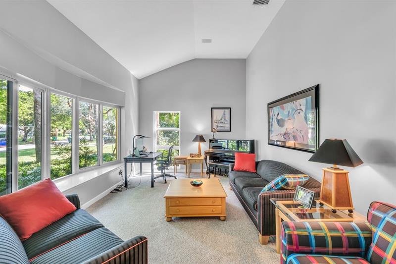 Image 7 of 48 For 11141 26th Dr
