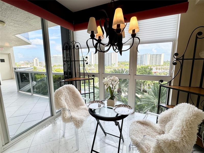 Image 9 of 22 For 3200 Ocean Blvd  707