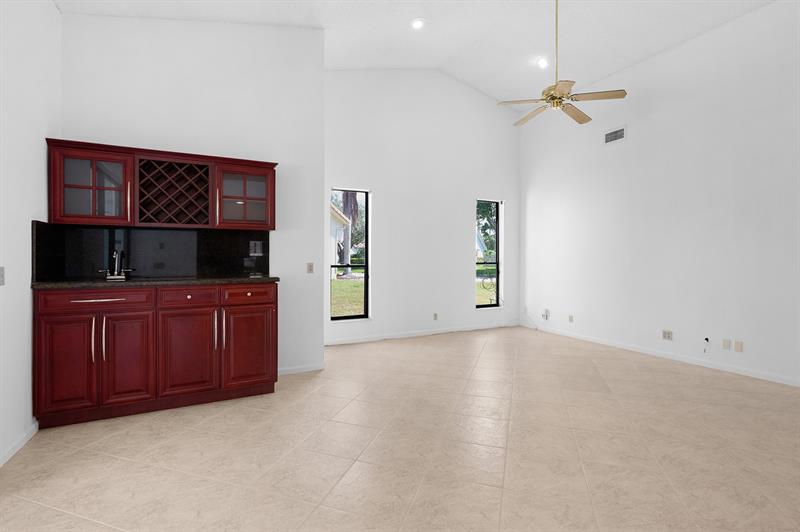 Image 13 of 34 For 1541 101st Ave