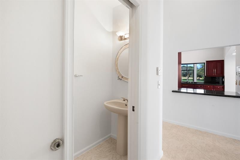 Image 21 of 34 For 1541 101st Ave