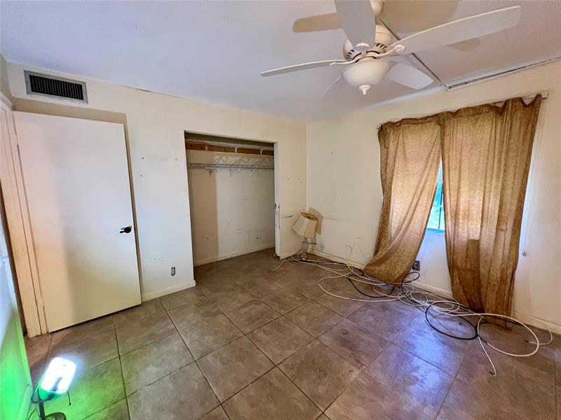 Image 8 of 8 For 555 8th St  152