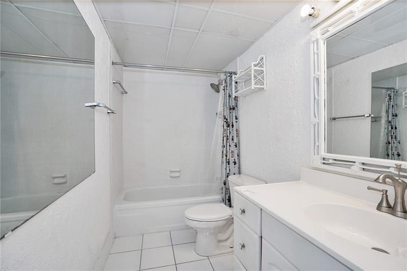 Image 7 of 21 For 111 Briny Ave  906