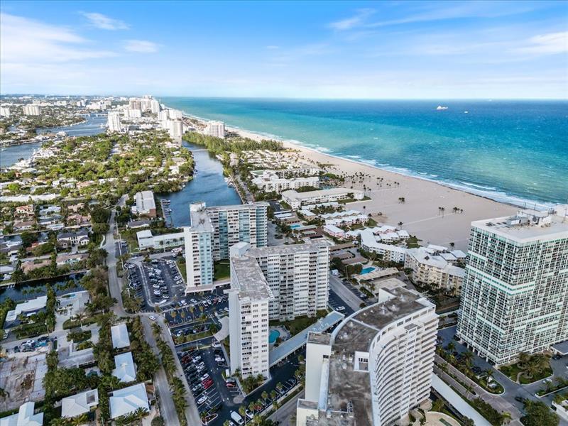 Image 47 of 48 For 1920 Ocean Dr  701