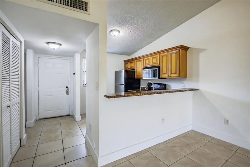 Image 12 of 41 For 9953 Nob Hill Ct  9953