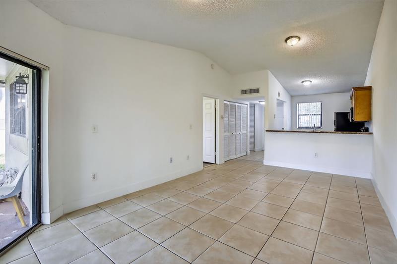 Image 13 of 41 For 9953 Nob Hill Ct  9953