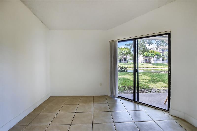 Image 22 of 41 For 9953 Nob Hill Ct  9953