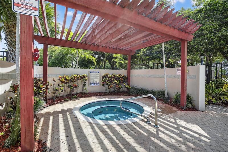 Image 29 of 41 For 9953 Nob Hill Ct  9953
