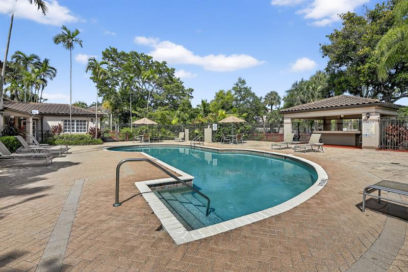Image 30 of 41 For 9953 Nob Hill Ct  9953
