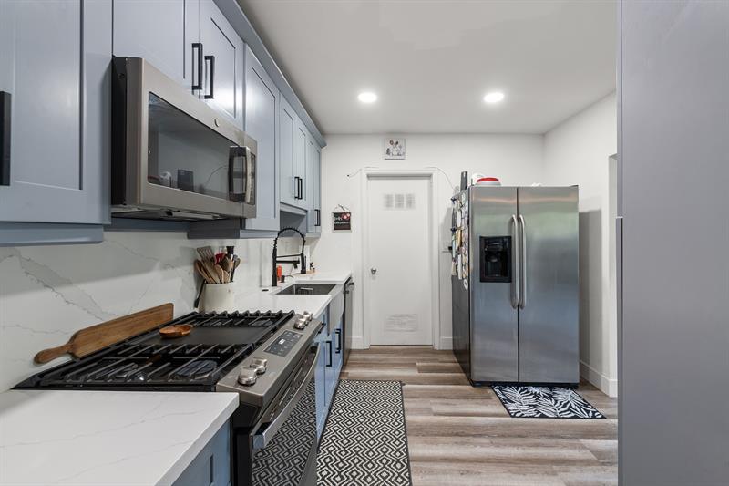 Image 11 of 20 For 4875 92nd Ave