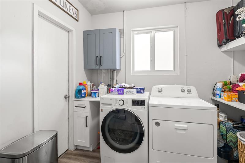 Image 18 of 20 For 4875 92nd Ave