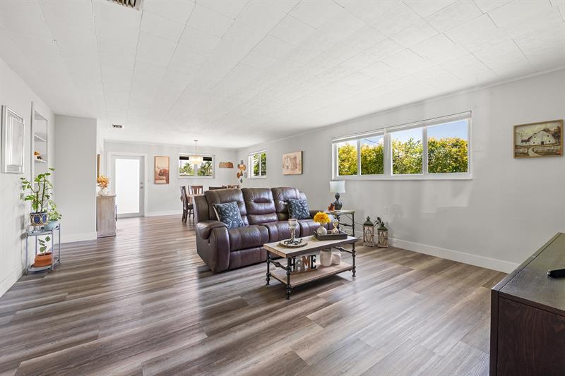 Image 6 of 20 For 4875 92nd Ave