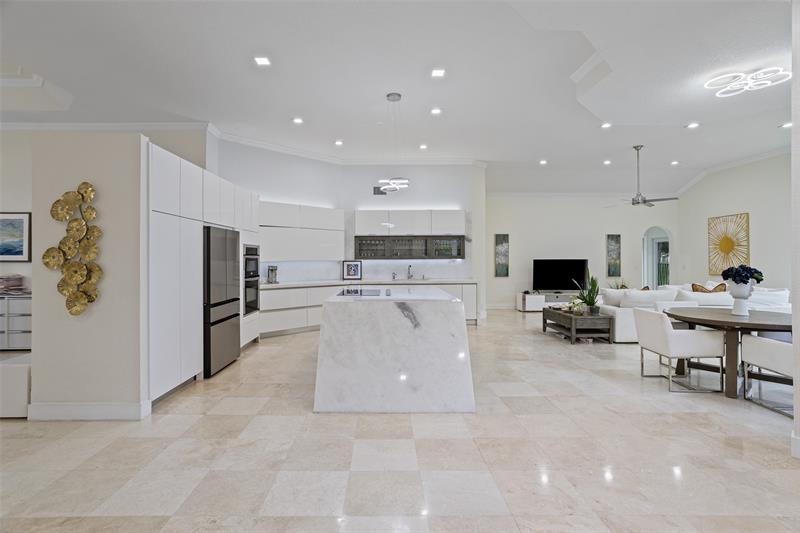 Image 10 of 47 For 2534 Golf View Dr